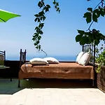 아파트 Tajo